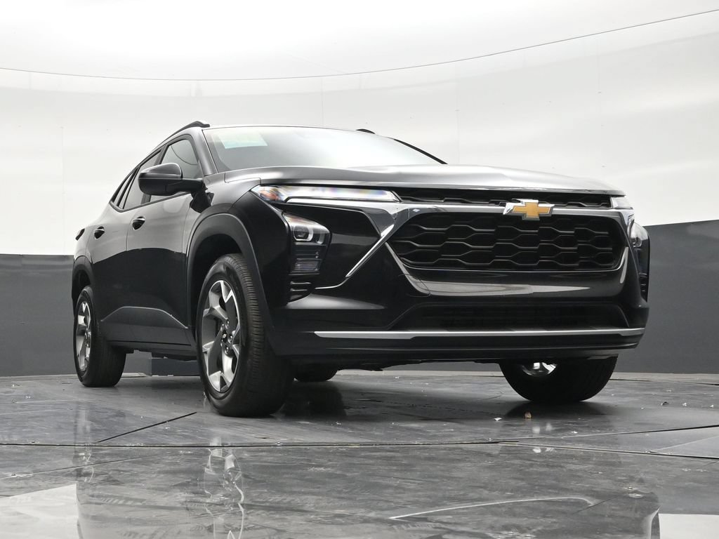 Used 2024 Chevrolet Trax LT FWD image 26