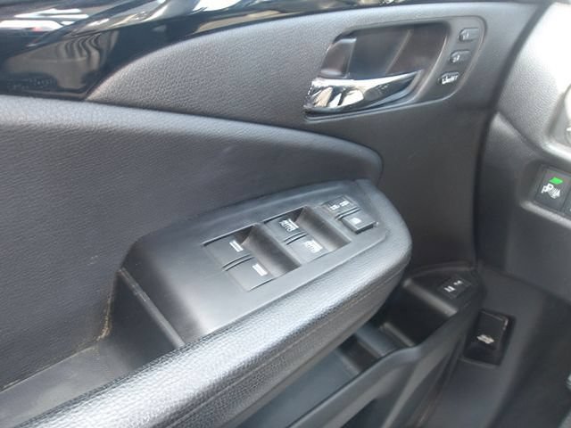 Used 2017 Honda Pilot Touring image 22