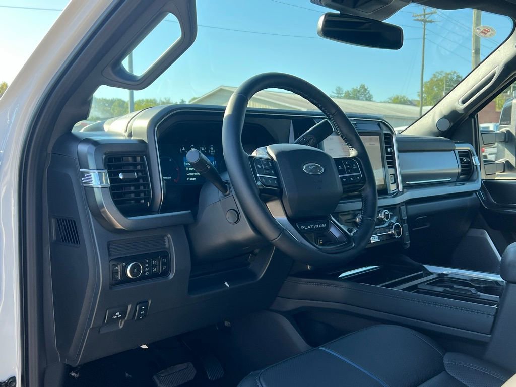 New 2026 Ford F350 Platinum w/ FX4 Off-Road Package image 13