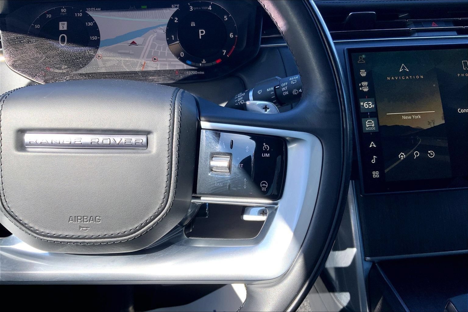 Certified 2024 Land Rover Range Rover SE AWD/4WD image 24
