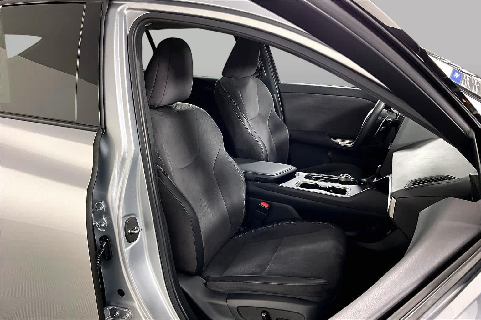 Certified 2023 Lexus RZ 450e Premium w/ Accessory Package (Z1) AWD/4WD image 8