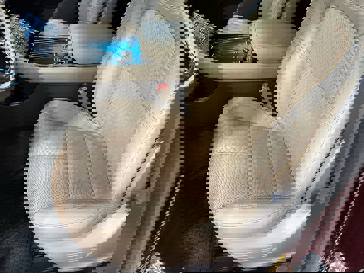 Used 2022 Lincoln Aviator Reserve w/ Equipment Group 201A image 24