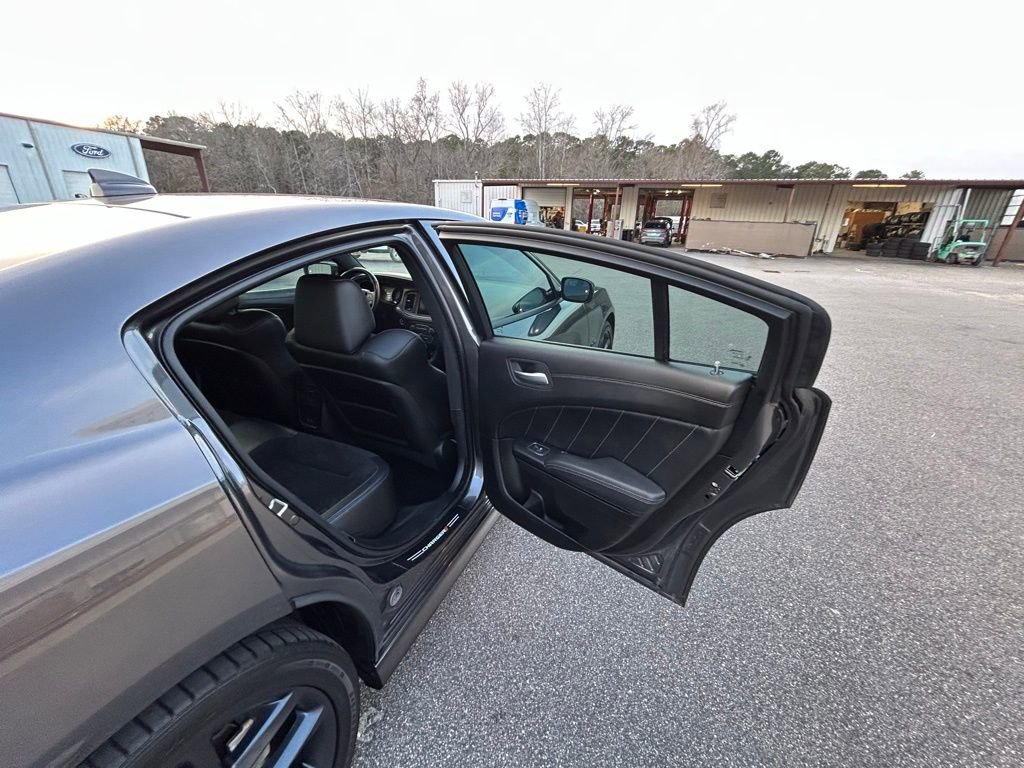 Used 2023 Dodge Charger R/T w/ Plus Group image 20