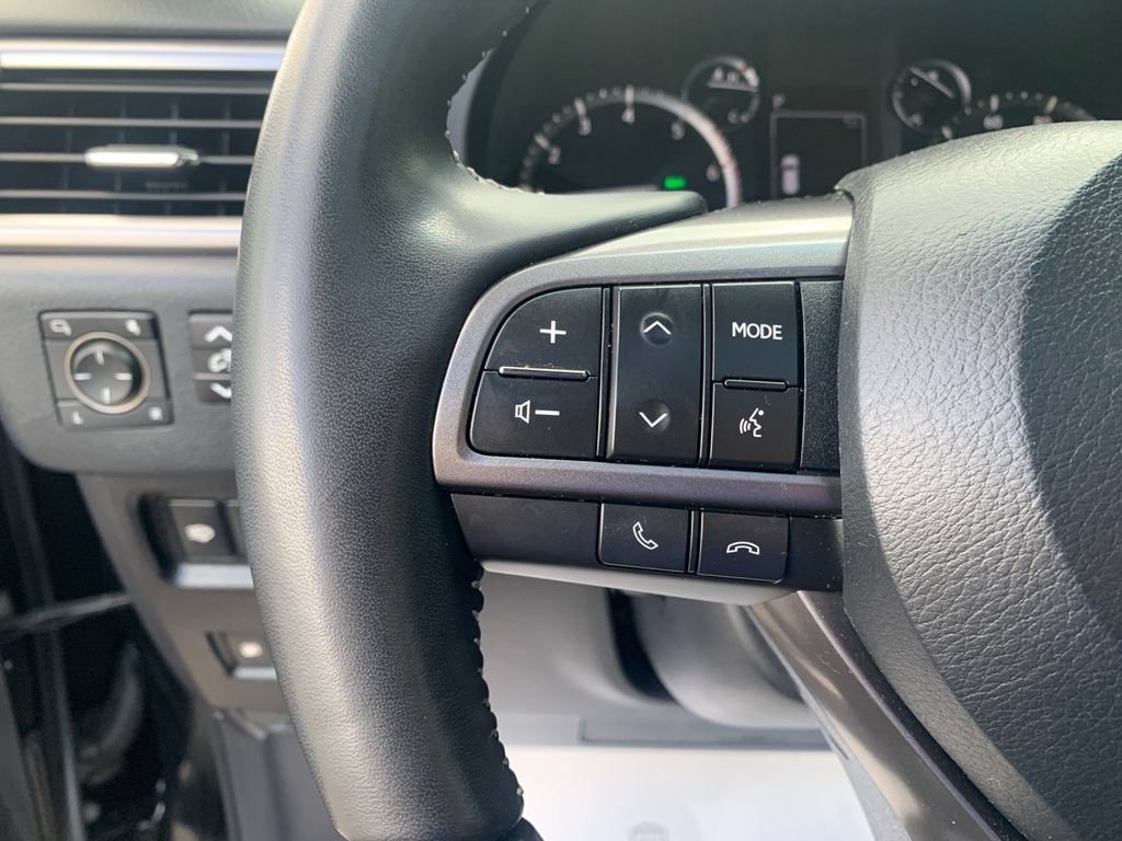 Used 2023 Lexus GX 460 w/ Black Line Special Edition AWD/4WD image 29