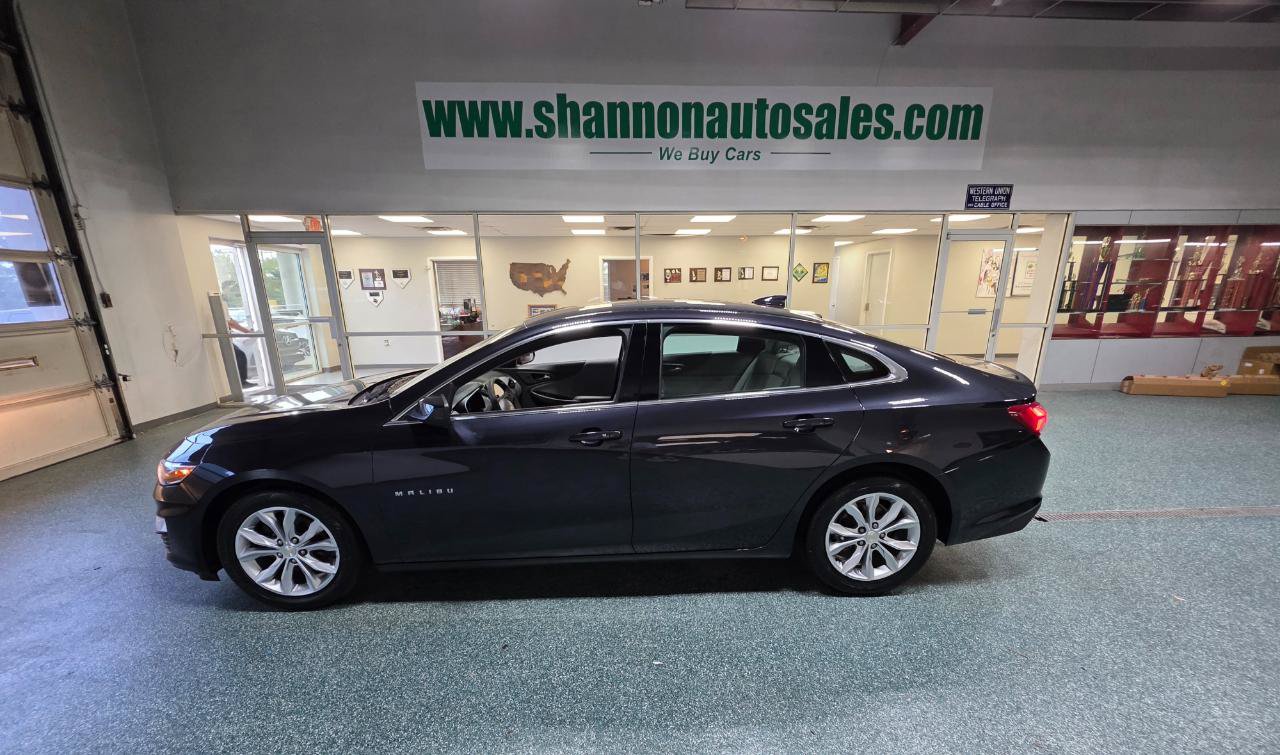 Used 2022 Chevrolet Malibu LT FWD image 11