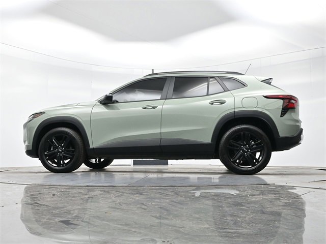 Used 2025 Chevrolet Trax ACTIV w/ Sunroof Package image 28