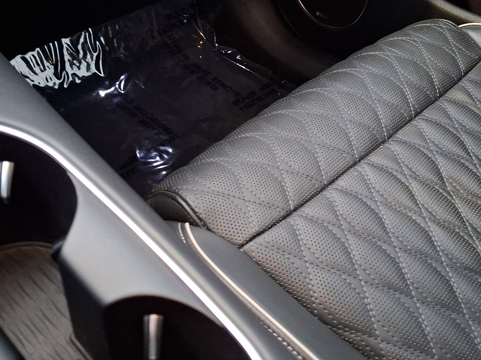 Certified 2024 Genesis GV70 3.5T Sport w/ Sport Prestige Package image 26