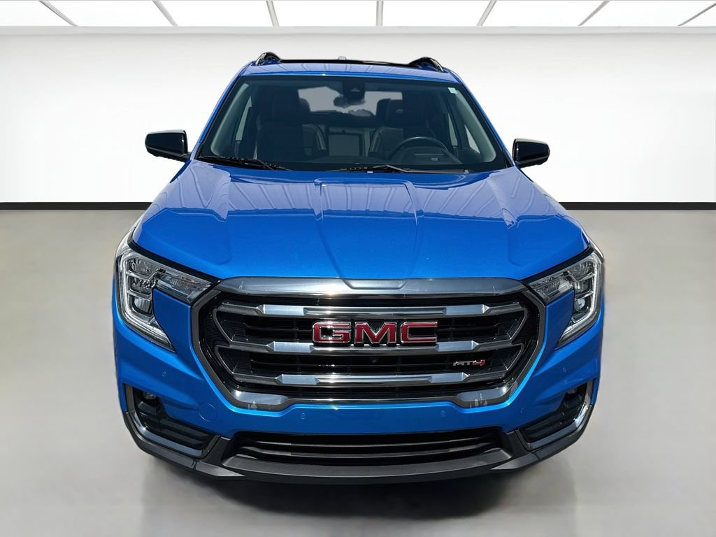 Used 2024 GMC Terrain AT4 w/ Tech Package AWD/4WD image 2
