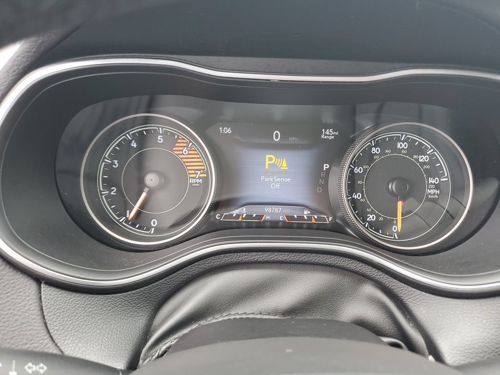 Certified 2019 Jeep Cherokee Limited w/ Luxury Group FWD image 23