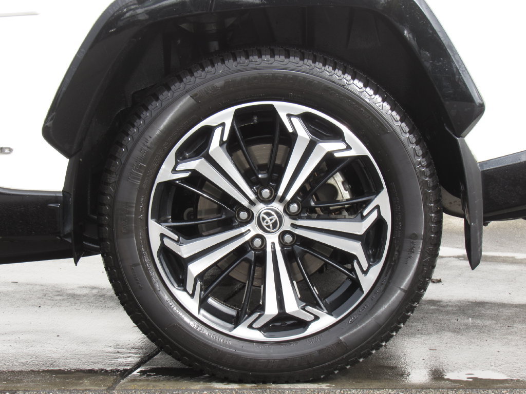 Used 2021 Toyota RAV4 XSE w/ Premium Package AWD/4WD image 13