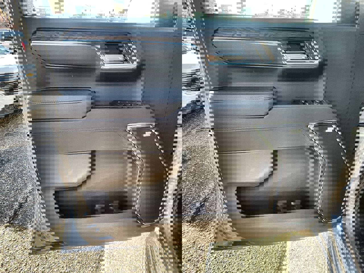 New 2026 GMC Sierra 1500 SLT w/ SLT Premium Plus Package image 13