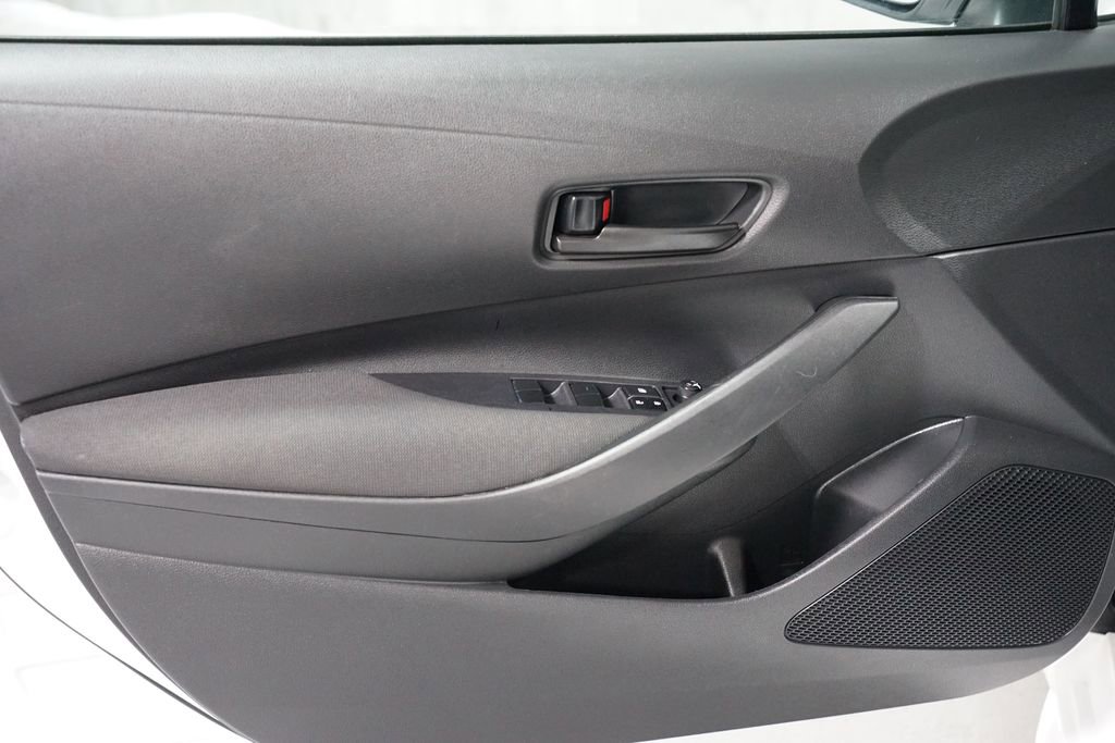 Used 2023 Toyota Corolla LE image 27