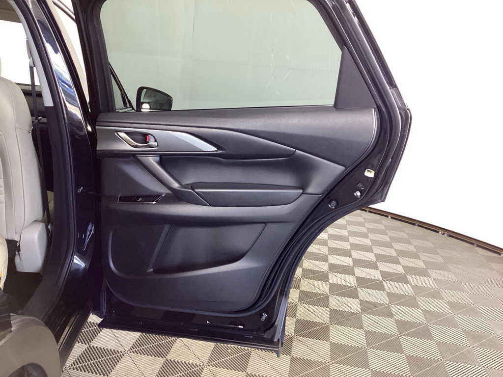 Used 2023 MAZDA CX-9 Touring Plus AWD/4WD image 10