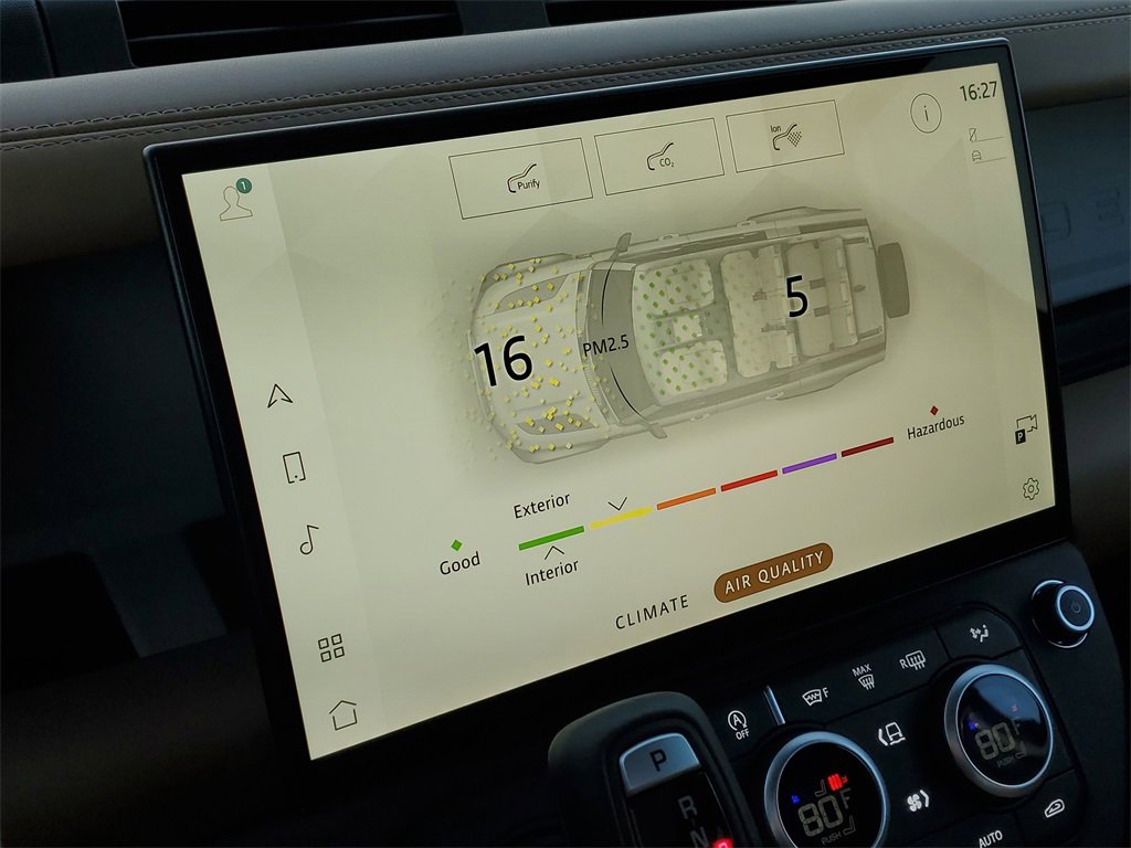 New 2026 Land Rover Defender 130 X-Dynamic SE image 19