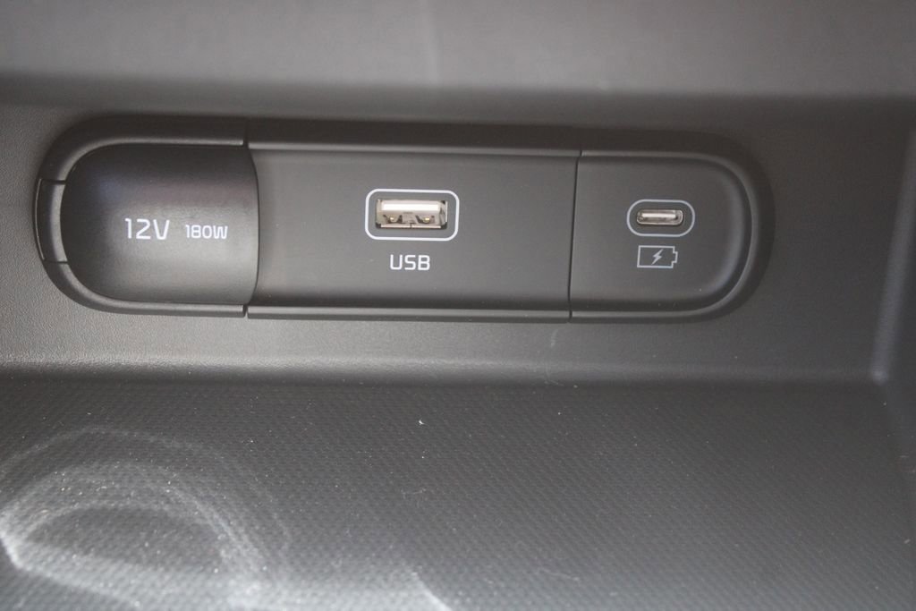 New 2026 Kia Seltos S FWD image 34