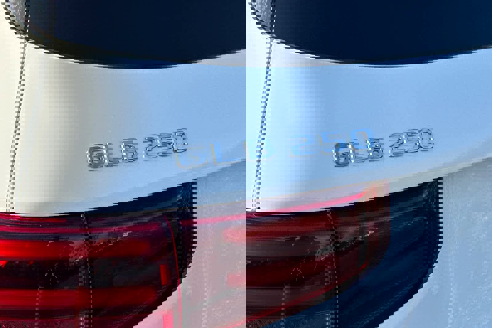 Certified 2025 Mercedes-Benz GLB 250 image 26