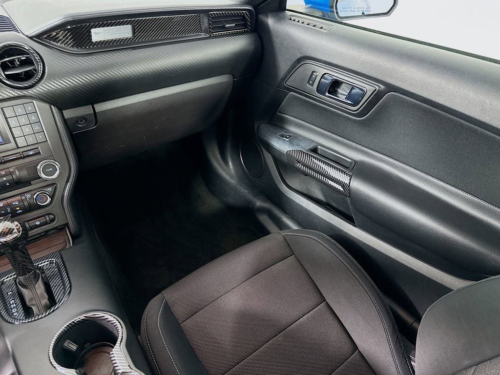 Used 2017 Ford Mustang Coupe image 22