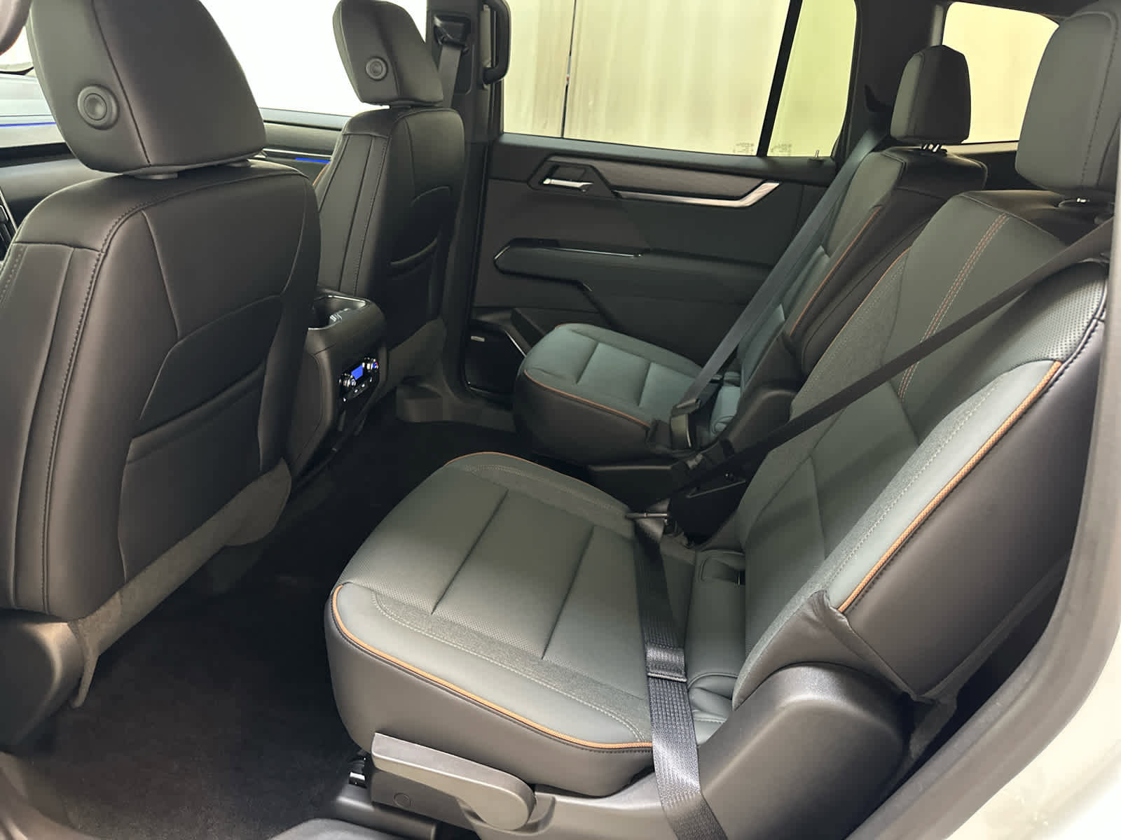 New 2026 GMC Acadia AT4 w/ Luxury Package image 6