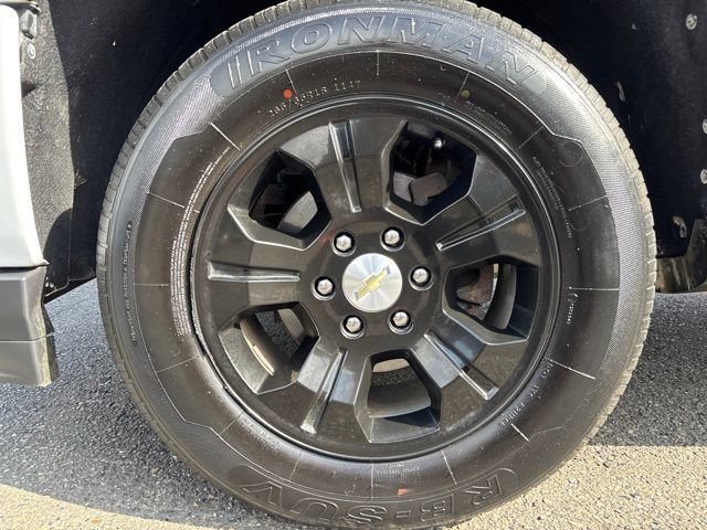 Used 2018 Chevrolet Silverado 1500 LT w/ All Star Edition AWD/4WD image 11