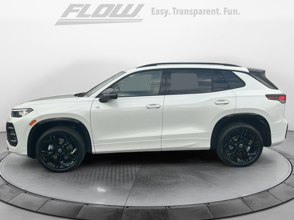 New 2026 Volkswagen Tiguan SE R-Line AWD/4WD image 4