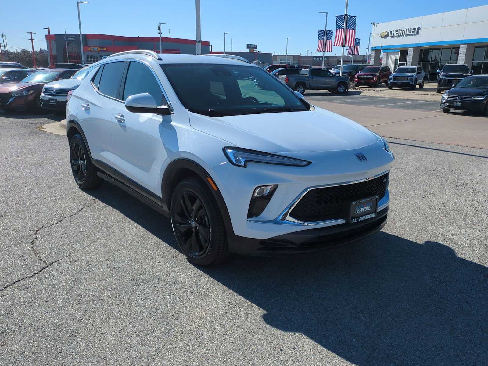 Used 2024 Buick Encore GX Sport Touring image 2