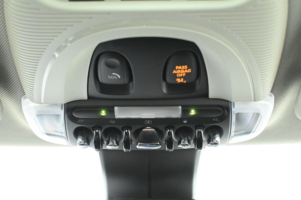 Used 2020 MINI Cooper 2-Door Hardtop image 20