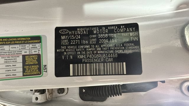 Used 2024 Hyundai Elantra Limited FWD image 10