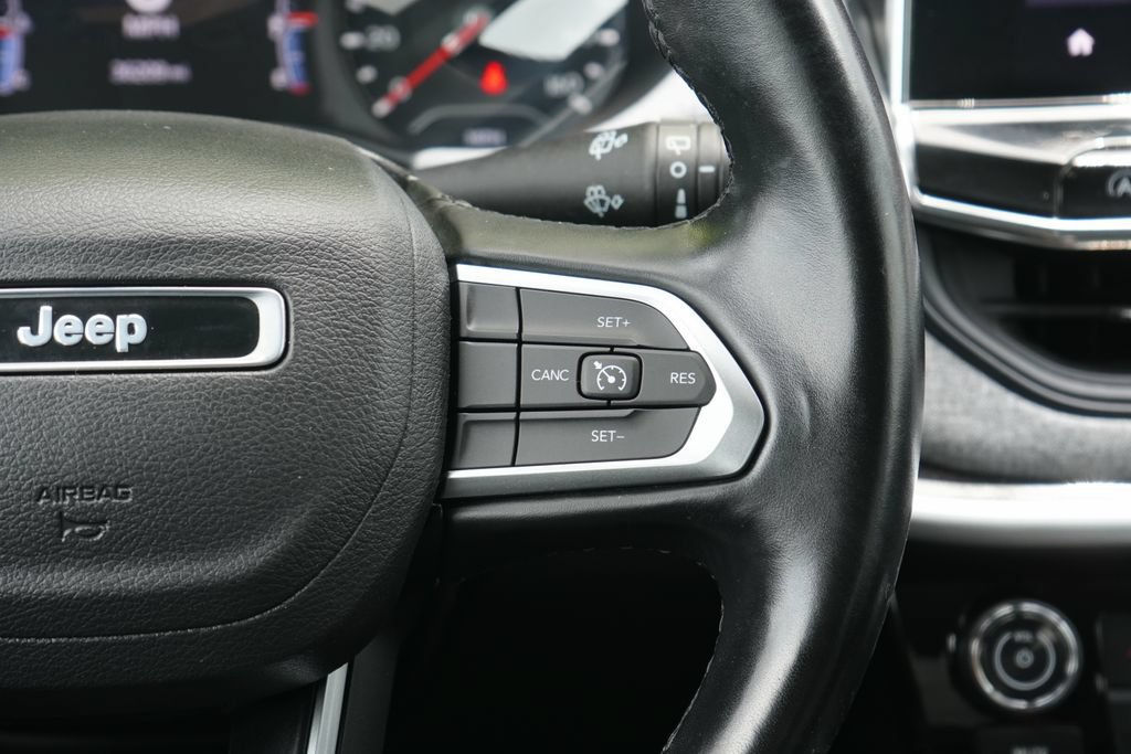 Used 2022 Jeep Compass Latitude w/ Sun and Sound Group AWD/4WD image 15