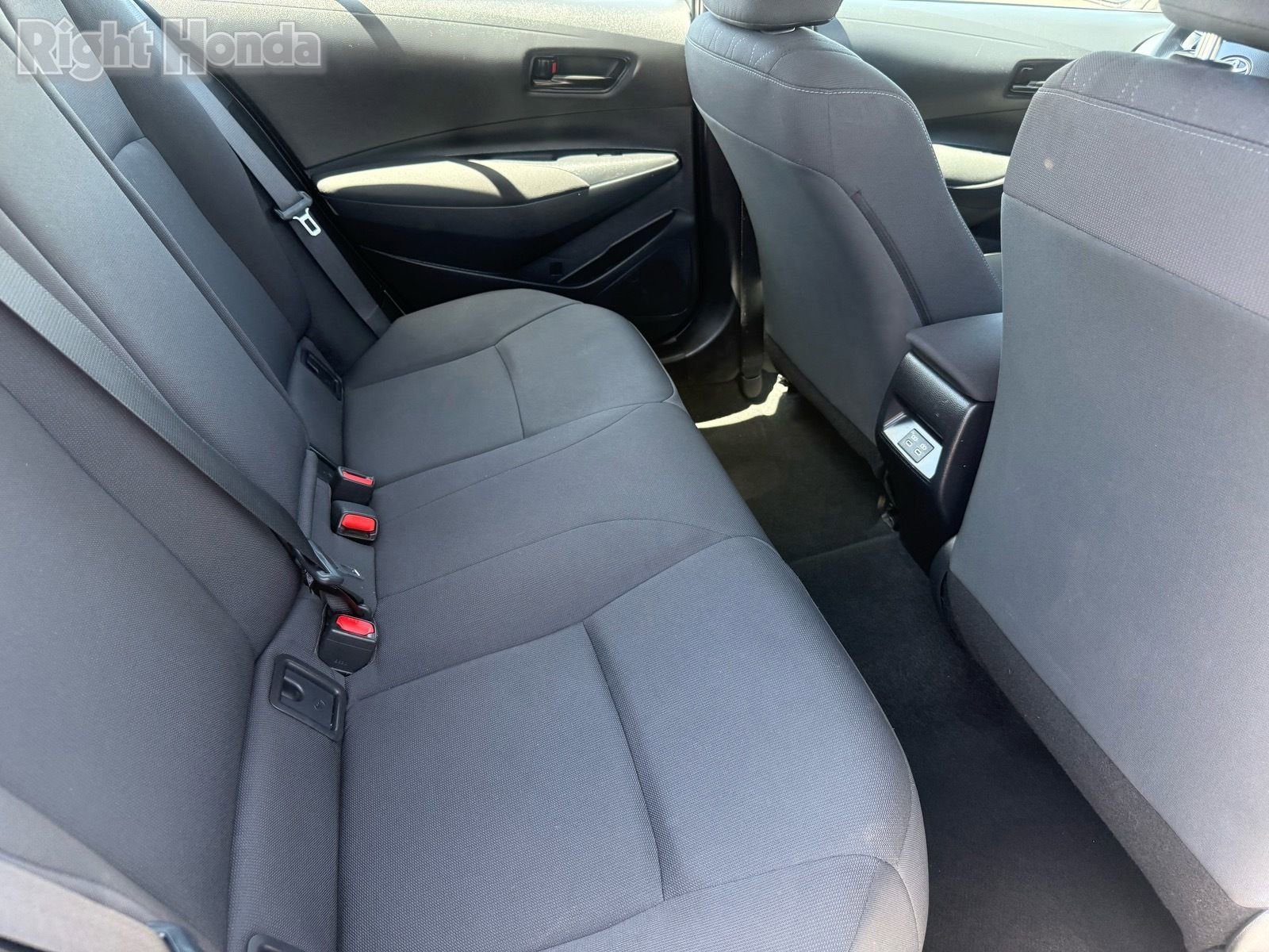Used 2024 Toyota Corolla LE FWD image 28