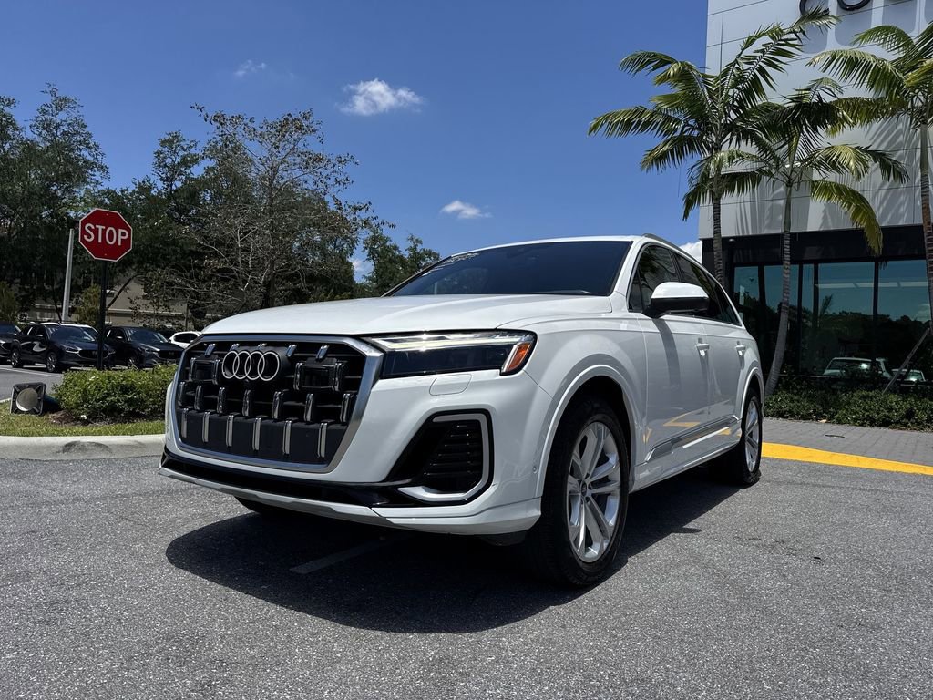 Used 2025 Audi Q7 3.0T Premium Plus AWD/4WD image 31