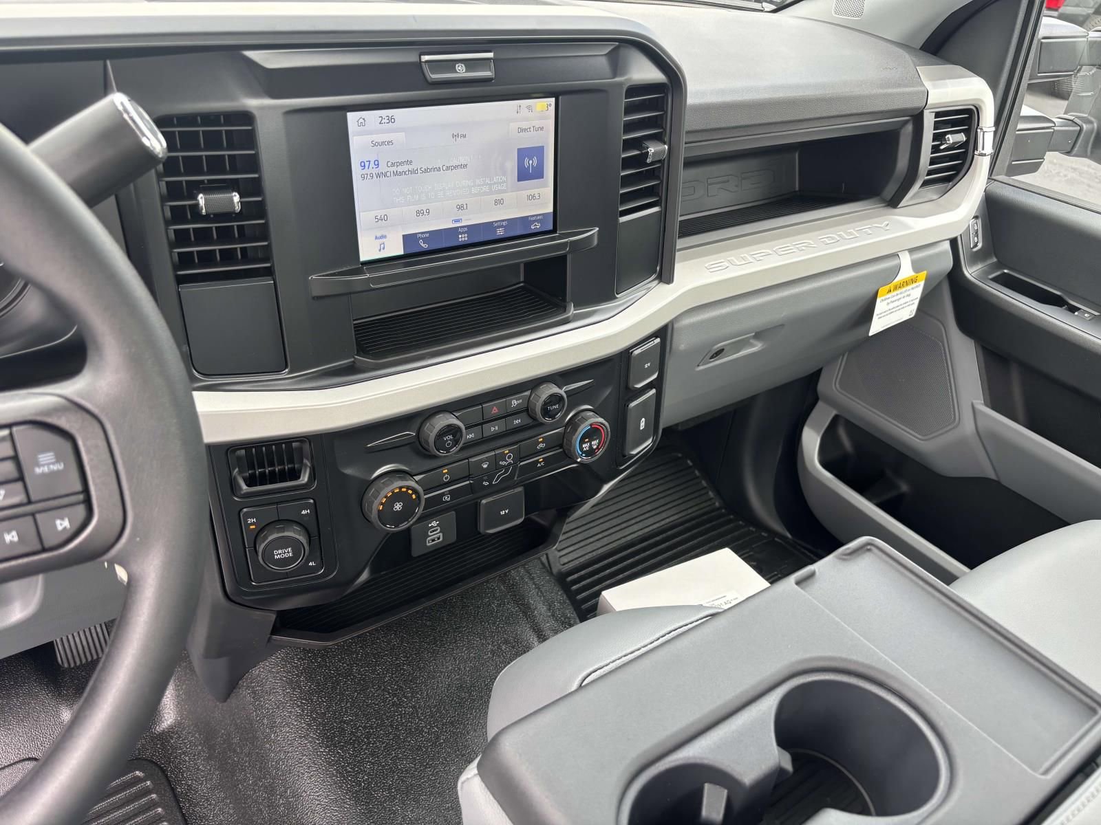 New 2025 Ford F550 4x4 Regular Cab Super Duty image 16