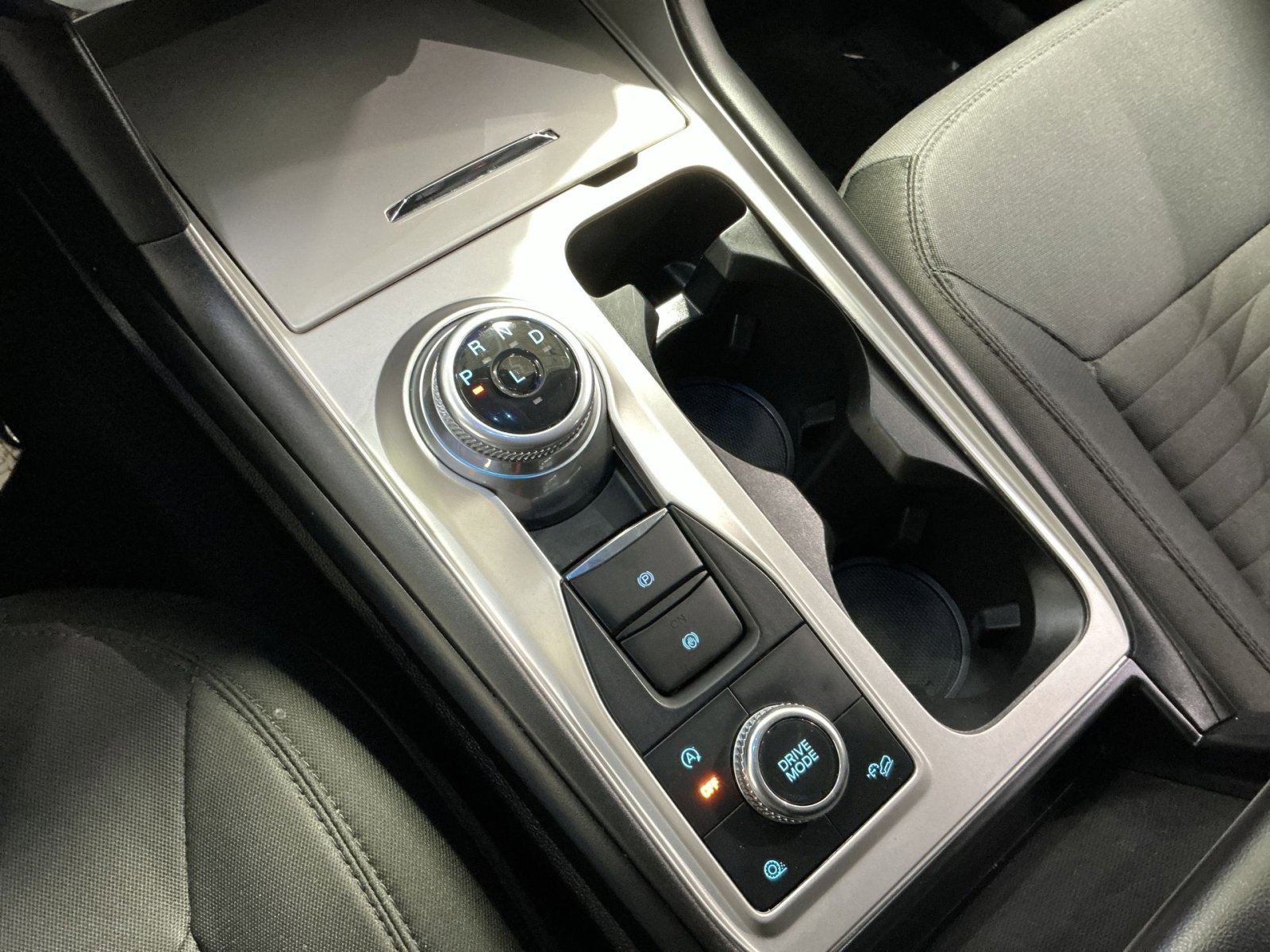 Used 2021 Ford Explorer XLT image 29