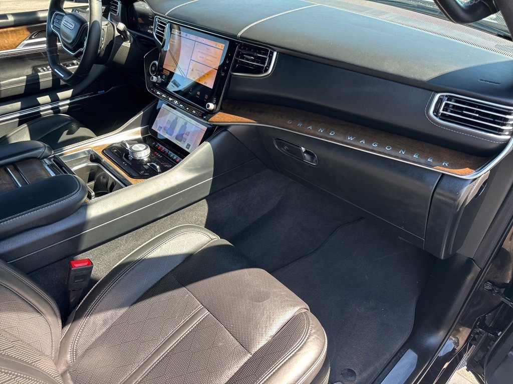 Used 2023 Jeep Grand Wagoneer L Series II image 40