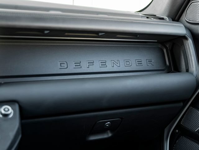 Certified 2023 Land Rover Defender 110 V8 AWD/4WD image 33