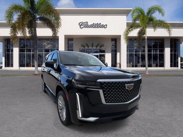 Certified 2024 Cadillac Escalade Luxury RWD image 3