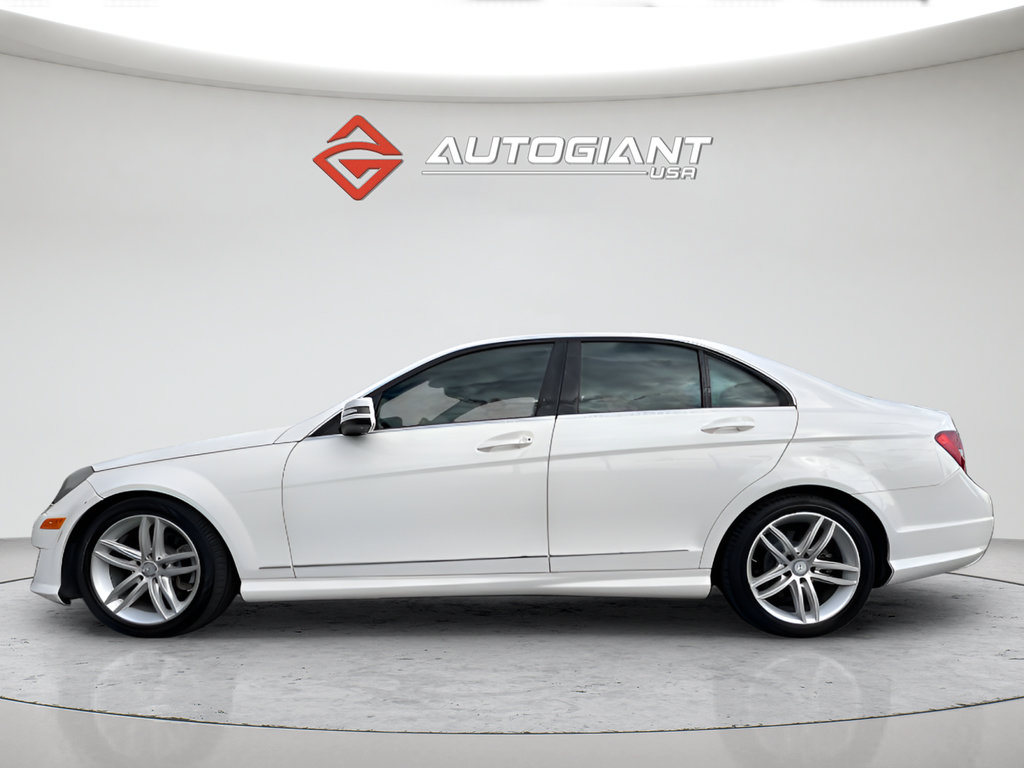Used 2014 Mercedes-Benz C 250 Sedan image 3