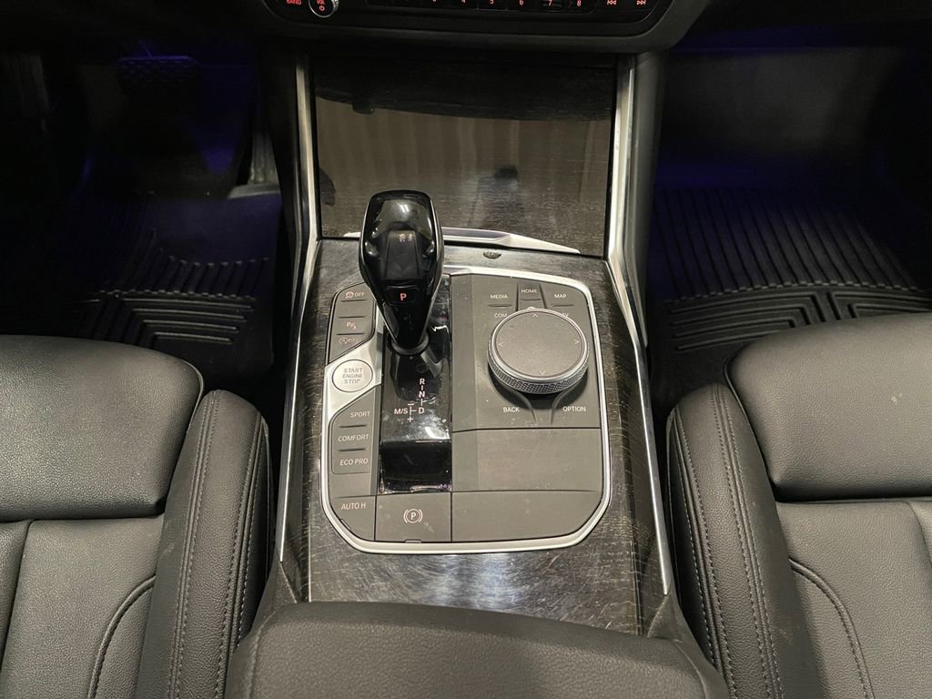 Used 2021 BMW 330i xDrive Sedan w/ Convenience Package image 11