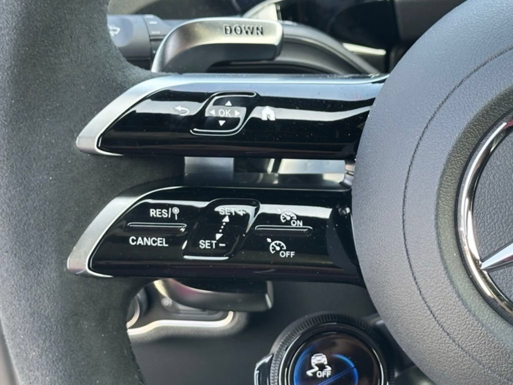 Used 2025 Mercedes-Benz GLA 35 AMG 4MATIC image 22