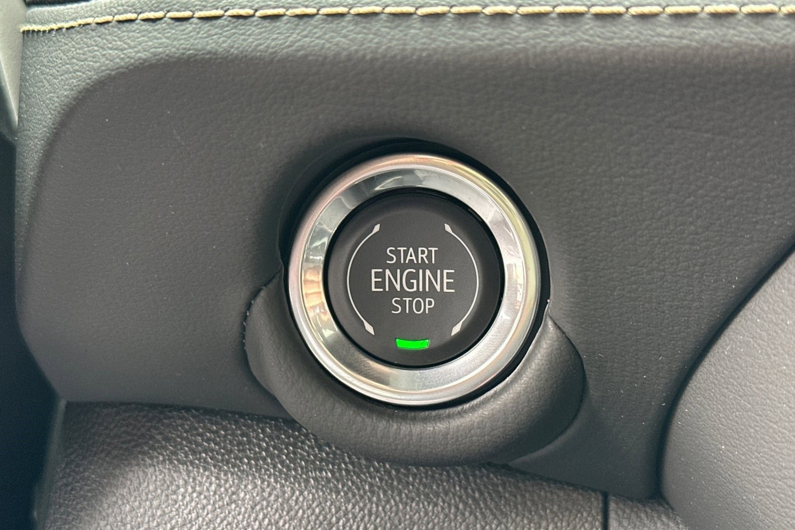 New 2025 Chevrolet Suburban Premier image 27