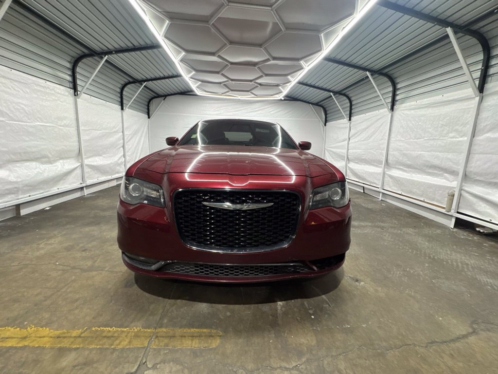 Used 2019 Chrysler 300 S AWD/4WD image 2