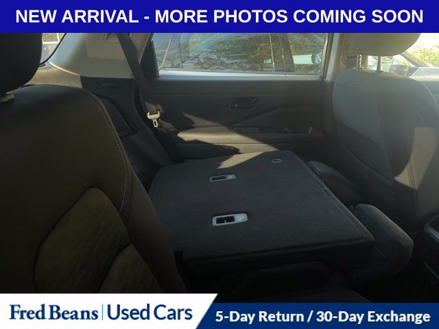 Used 2024 Nissan Pathfinder SV w/ Black Appearance Package AWD/4WD image 8