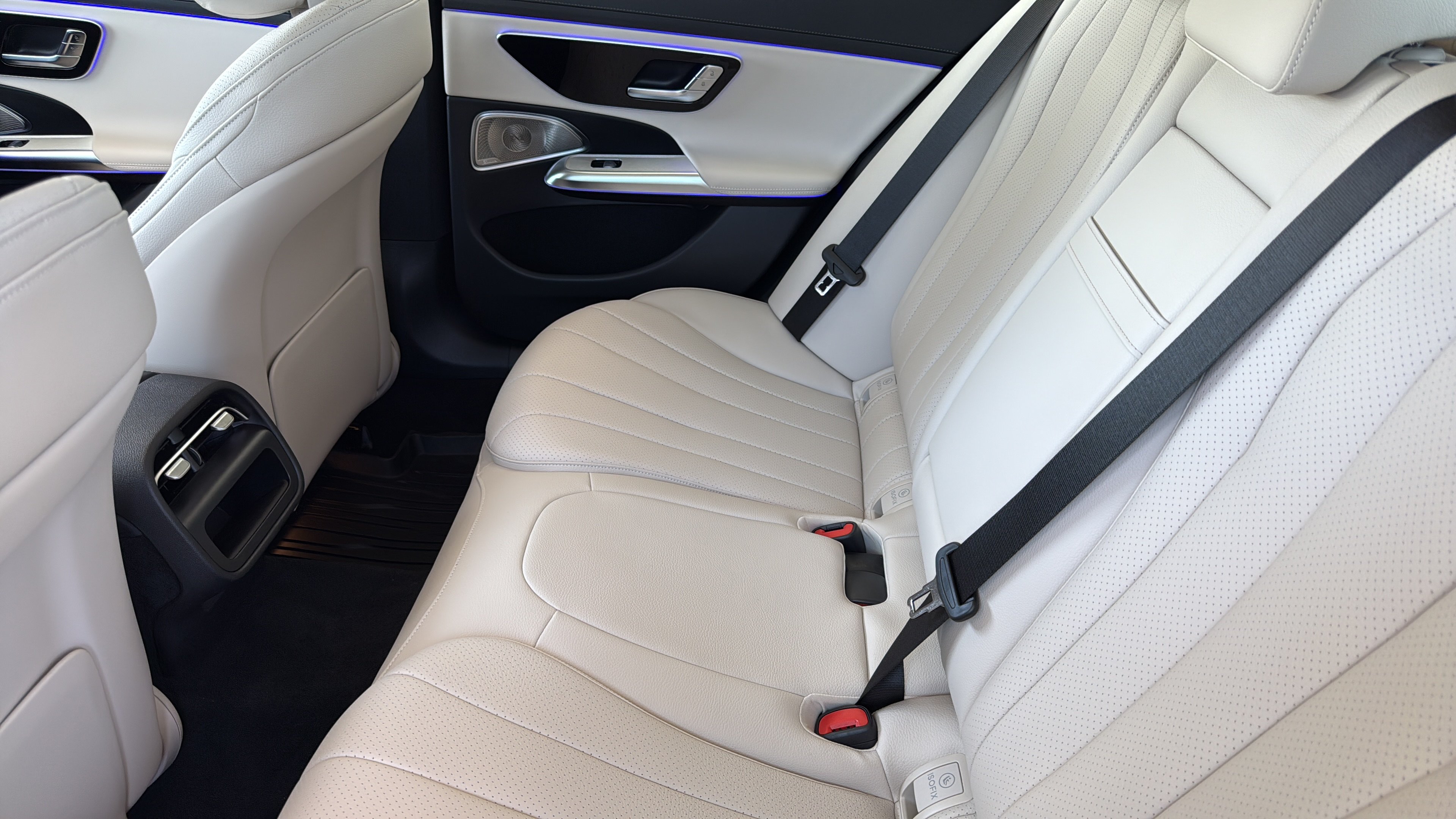 New 2026 Mercedes-Benz E 450 4MATIC Sedan image 29