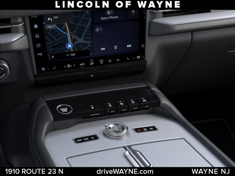 New 2026 Lincoln Navigator Premiere AWD/4WD image 16