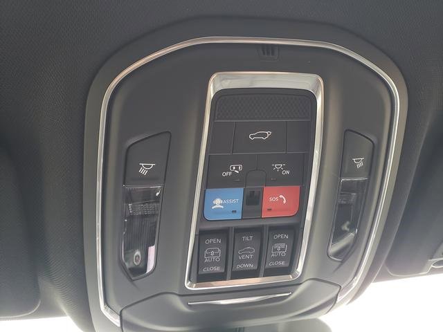 New 2025 Jeep Grand Cherokee Overland w/ Adv Protech Group III image 21