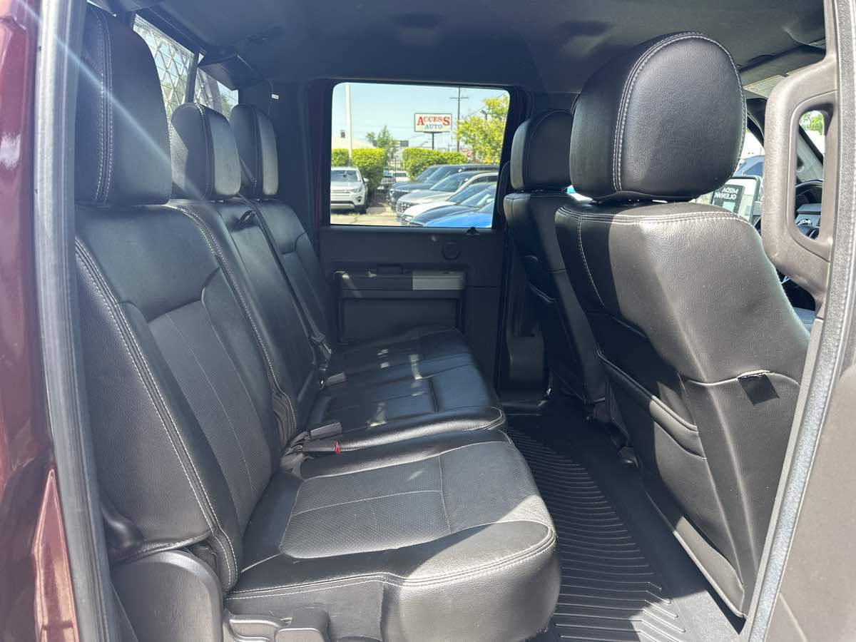 Used 2016 Ford F250 Lariat w/ Chrome Package image 18