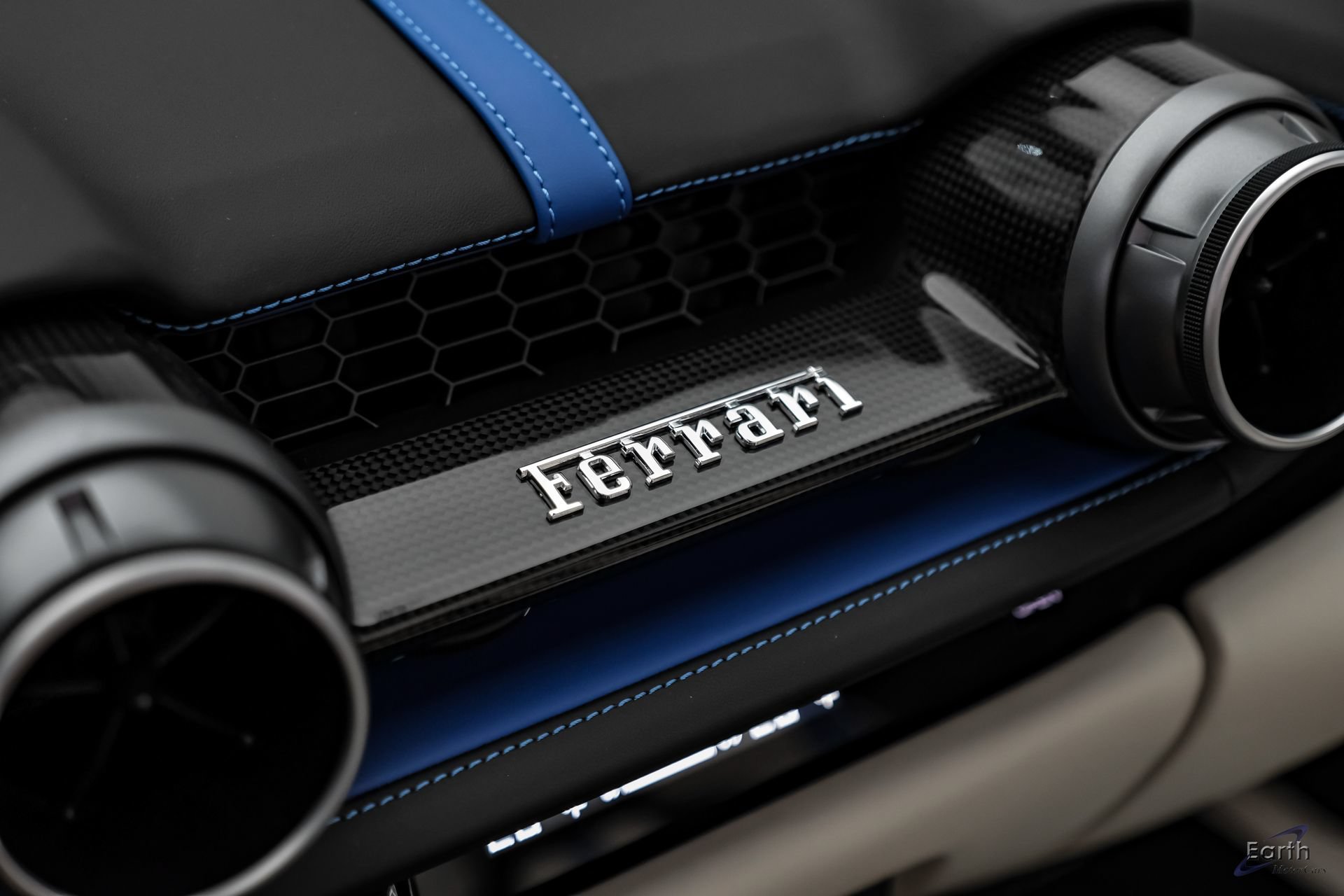 Used 2022 Ferrari 812 GTS RWD image 91