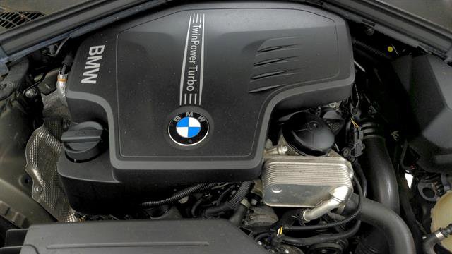 Used 2018 BMW 320i Sedan w/ Convenience Package RWD image 38