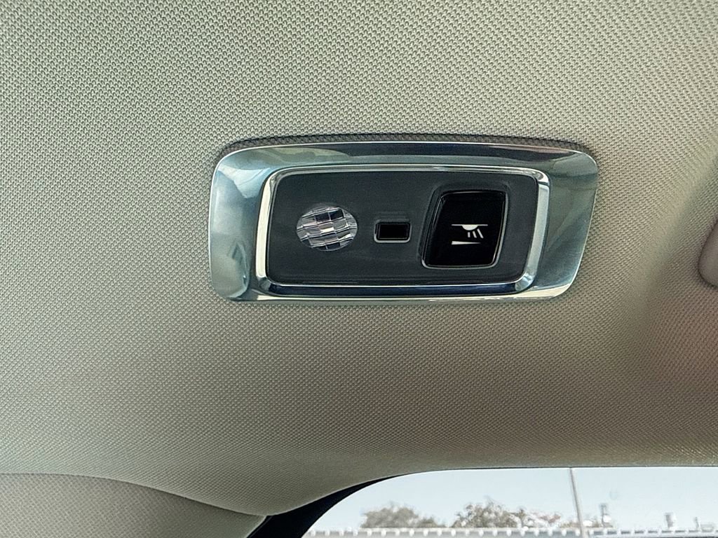 Used 2021 Volvo XC90 T6 Inscription w/ Climate Package image 28