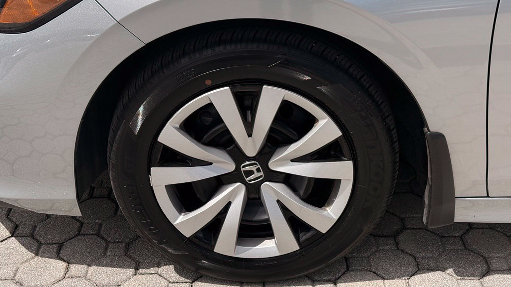 Used 2025 Honda Civic LX image 17