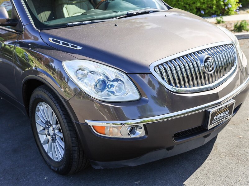 Used 2011 Buick Enclave CXL FWD image 9